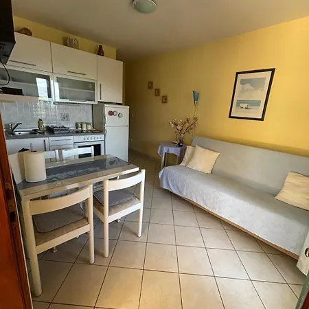 Grbesa Διαμέρισμα Τρογκίρ