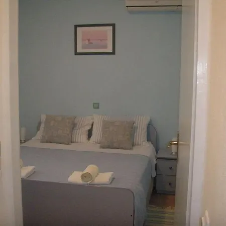 Grbesa * Τρογκίρ